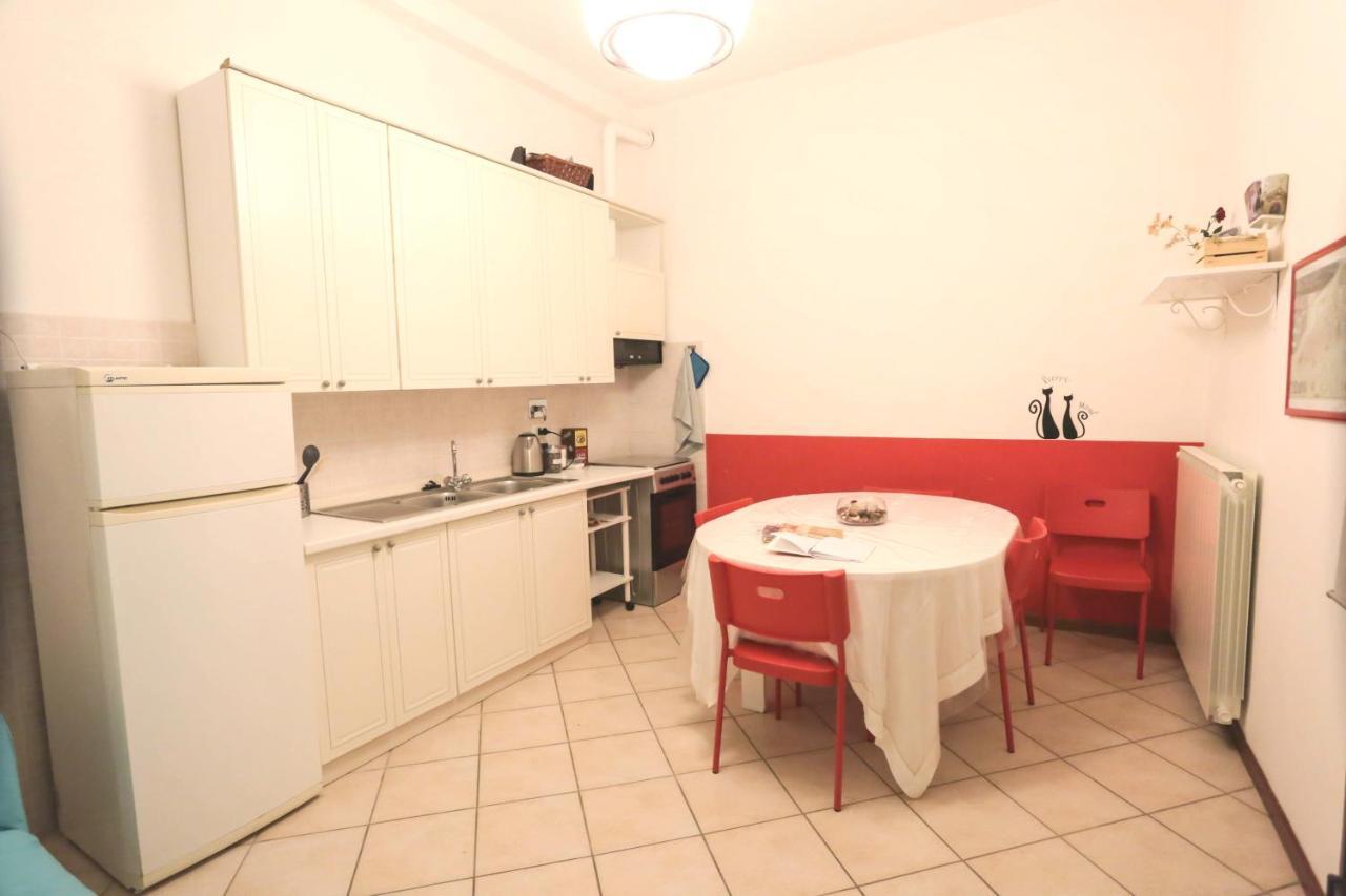 As Easy Apartment Assisi Luaran gambar
